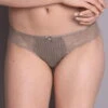 Rosa Faia Shorty Antonia
