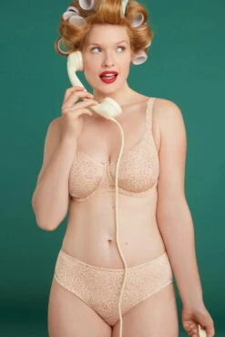 Rosa Faia Taillenslip Joy 9 Rosa Faia Taillenslip Joy -Unterwäsche Verkäufe 2024 Rosa Faia Taillenslip Joy 1360 107 smart rose 03 1280x1280